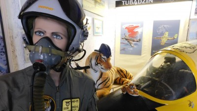 Letecké muzeum přivítalo první návštěvníky. Mladí piloti se setkají s Martinem Šonkou