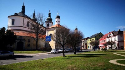 CHYSTÁ SE: V bohosudovské bazilice dnes vystoupí kytarový virtuos Štěpán Rak