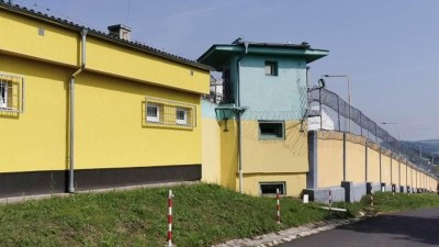 Př&iacute;pad nejd&eacute;le vězněn&eacute;ho Čecha se vrac&iacute; k soudu: Rozhodne o svobodě vraha Navr&aacute;tila?