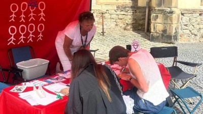 Spojte n&aacute;kupy se z&aacute;chranou života: Teplick&aacute; Olympia host&iacute; Festival zdrav&iacute;, l&aacute;k&aacute; i na n&aacute;bor d&aacute;rců dřeně