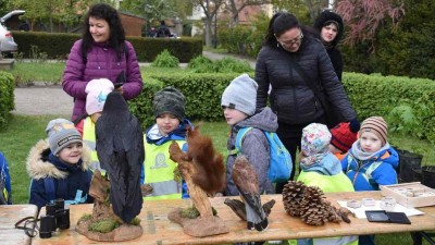 Děti z mateřinek slavily v Klášterní zahradě Den Země