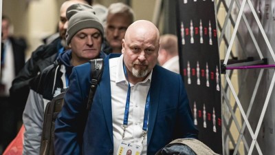 Severočesk&aacute; stopa v boji o zlato: Čihař i Titlbach srazili Kanadu, na stř&iacute;dačce vel&iacute; Reichel