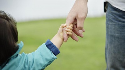 Pěstounů je nedostatek. Hledat je pomůže Týden pěstounské péče