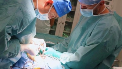 V ústecké Masarykově nemocnici proběhla unikátní operace šestiměsíčního kojence