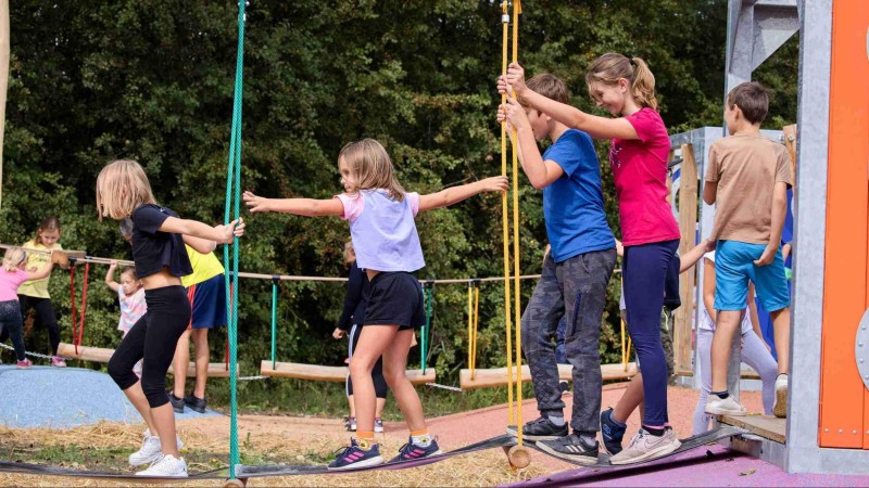 Slavnostní otevření nového hřiště u Hluban. Foto: Laurencia Helásková