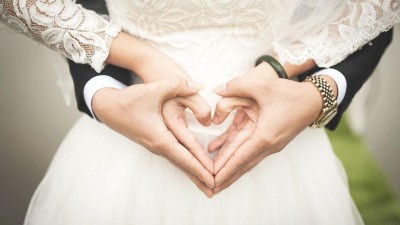 Chystáte se vstoupit do manželství? Žatec zveřejnil termíny svatebních obřadů pro rok 2024