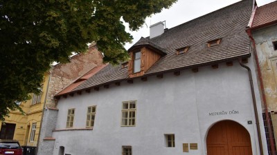 FOTO: Mederův dům v Žatci se otevírá veřejnosti i s expozicemi o historii
