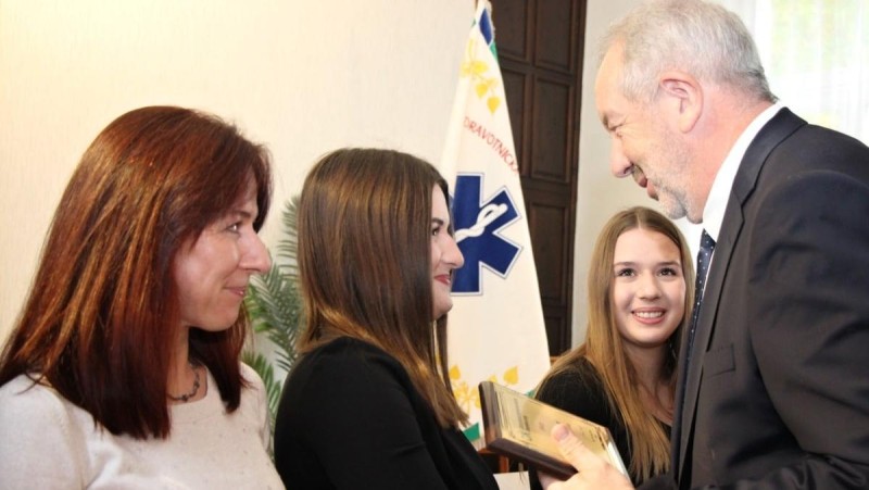 Ocenění za záchranu života převzali i lidé, kteří se nebáli zasáhnout, přestože nejsou zdravotníky. Foto: ZZS Ústeckého kraje