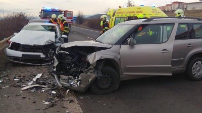 AKTUÁLNĚ: Na patnáctce mezi Mostem a Litoměřicemi došlo k nehodě, silnice je neprůjezdná