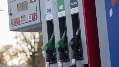Pohonné hmoty v Česku opět zdražují. Cena ropy jde nahoru kvůli stupňujícím se bojům na Ukrajině