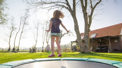 Ve Slavětíně postaví další sportovní atrakci. Po workoutovém hřišti přibude profesionální trampolína