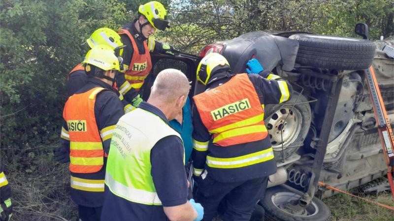 Sobotní nehoda u Vernéřova. Foto: HZS Ústeckého kraje