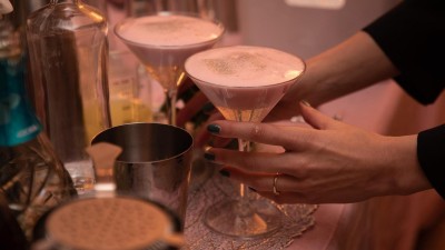 Akce „Suchej únor“ letos připraví prodejce na tržbách za alkohol o 730 milionů korun, tratit bude na dani i stát