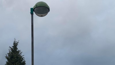 V problémové Libočanské cestě v Žatci nechá město naistalovat lampy veřejného osvětlení