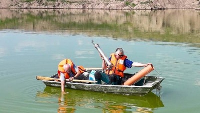 VIDEO: Na dně bývalého lomu ČSA vzniká nové jezero. Vědci sledují jedinečný přírodní proces