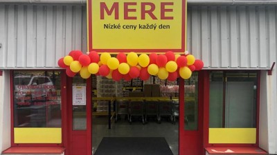 Nový řetězec obchodů MERE vstupuje na český trh. Prodejnu dnes otevře