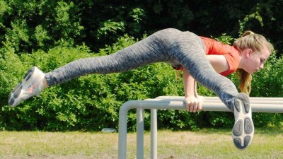 Tréninky moderních sportů parkour a street workout v Žatci po pandemii pokračují