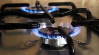 Desítkám tisíc domácností v Česku hrozí odpojení od energií. Pomůže úřad práce