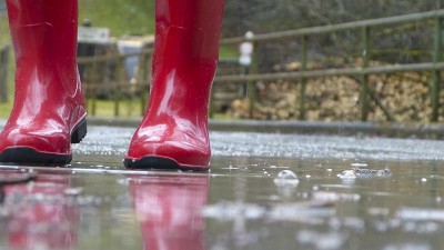 Úterní studená fronta přinese déšť, ale i skvělý výhled na superúplněk