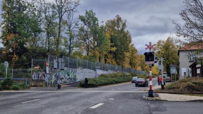 UPOZORNĚNÍ: Kvůli úpravě zabezpečovacího zařízení budou vlaky v Lounech houkat