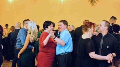 FOTO: V Kryrech se v pátek tančilo! Konal se tam Městský ples