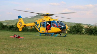 V&aacute;žn&aacute; nehoda na D7 u Smolnice: Střet kamionu s dod&aacute;vkou zastavil provoz směrem na Prahu