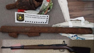 Panzerfaust, Mauser i přes sto let star&eacute; pistole: Lid&eacute; při zbraňov&eacute; amnestii odevzdali raritn&iacute; kousky